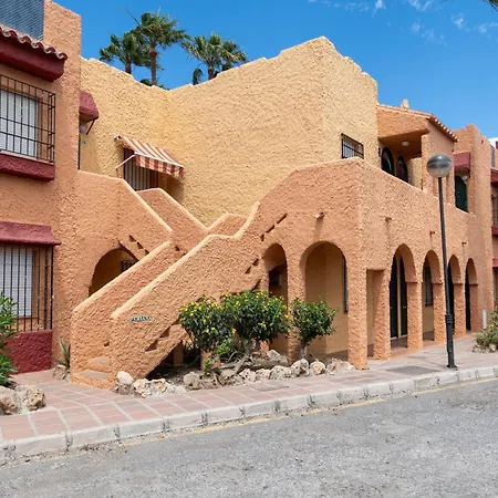 Renovated On Beachside With Pool * Nerja