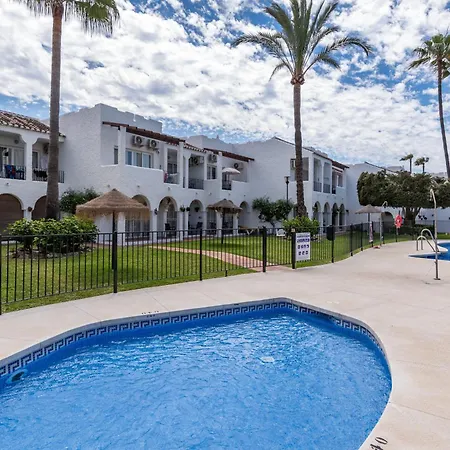 Renovated On Beachside With Pool Apartment Nerja