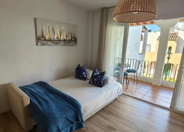 Renovated On Beachside With Pool Apartment Nerja
