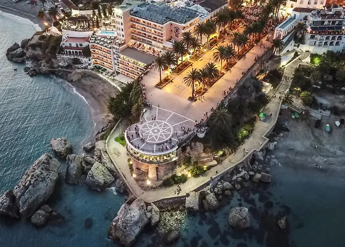 Renovated On Beachside With Pool *