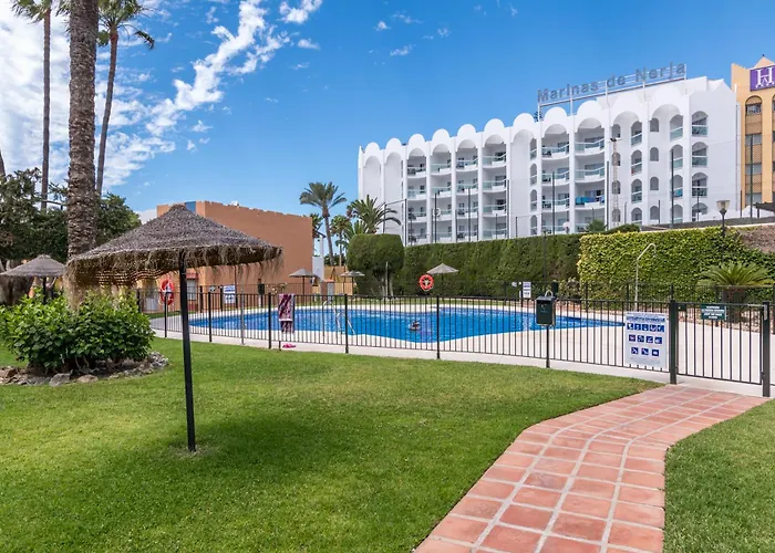 Apartment Renovated On Beachside With Pool Nerja