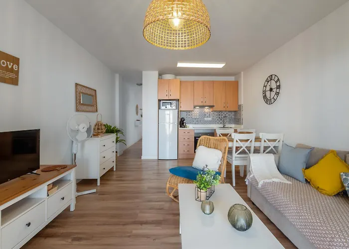 Renovated On Beachside With Pool Apartment Nerja