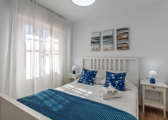 Renovated On Beachside With Pool * Nerja