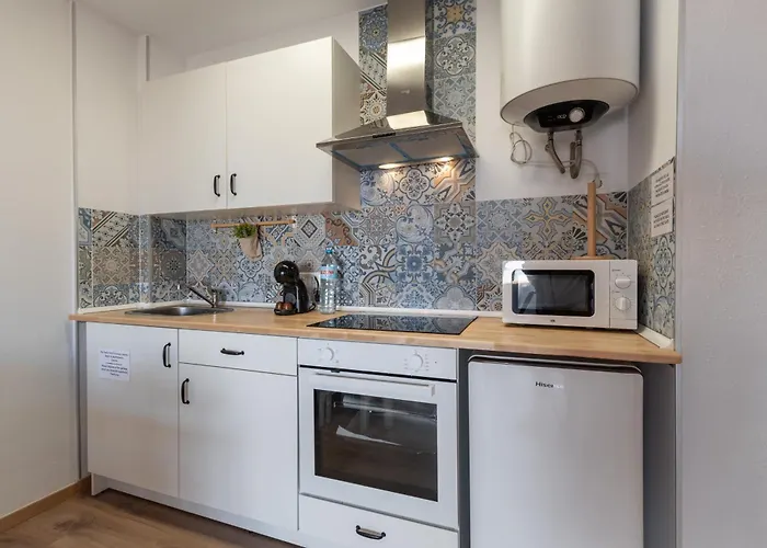 Apartment Renovated On Beachside With Pool