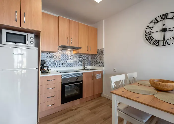 Renovated On Beachside With Pool * Nerja