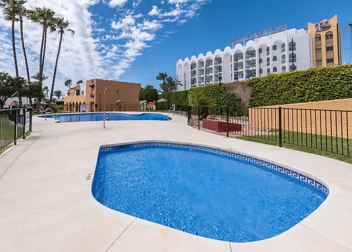 Renovated On Beachside With Pool