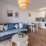 Renovated On Beachside With Pool *