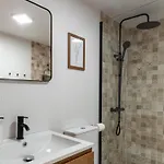 Renovated On Beachside With Pool Nerja