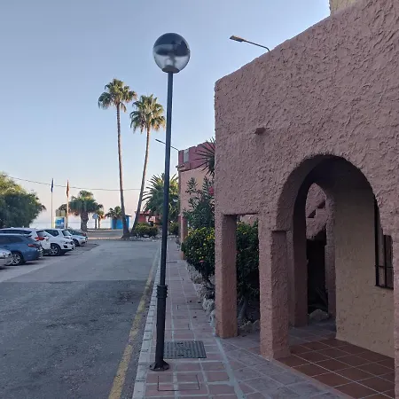 Renovated On Beachside With Pool