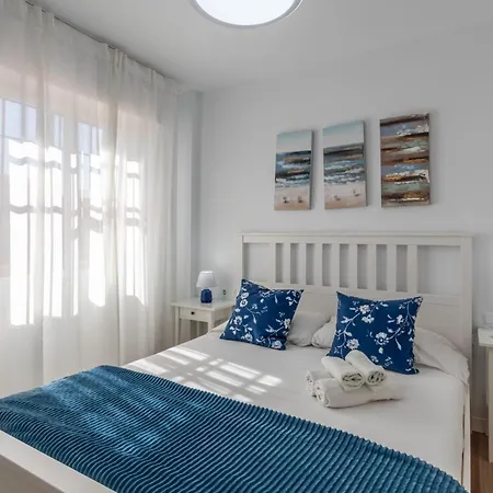 Renovated On Beachside With Pool * Nerja