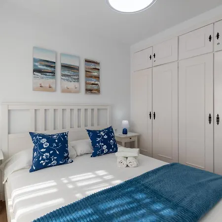 Renovated On Beachside With Pool * Nerja