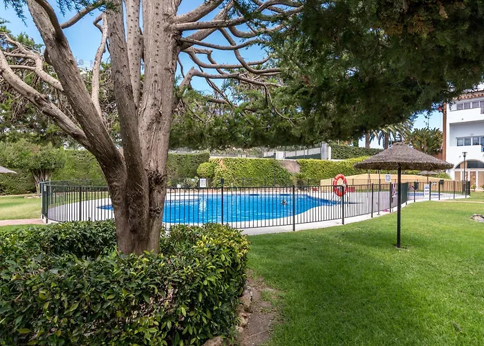 Renovated On Beachside With Pool Nerja