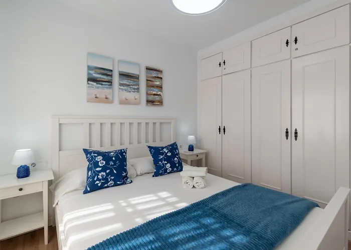 Renovated On Beachside With Pool * Nerja