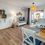 Apartment Renovated On Beachside With Pool *
